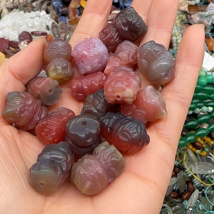 玛瑙/玉髓合金珠宝半成品盐源玛瑙一颗混发不挑