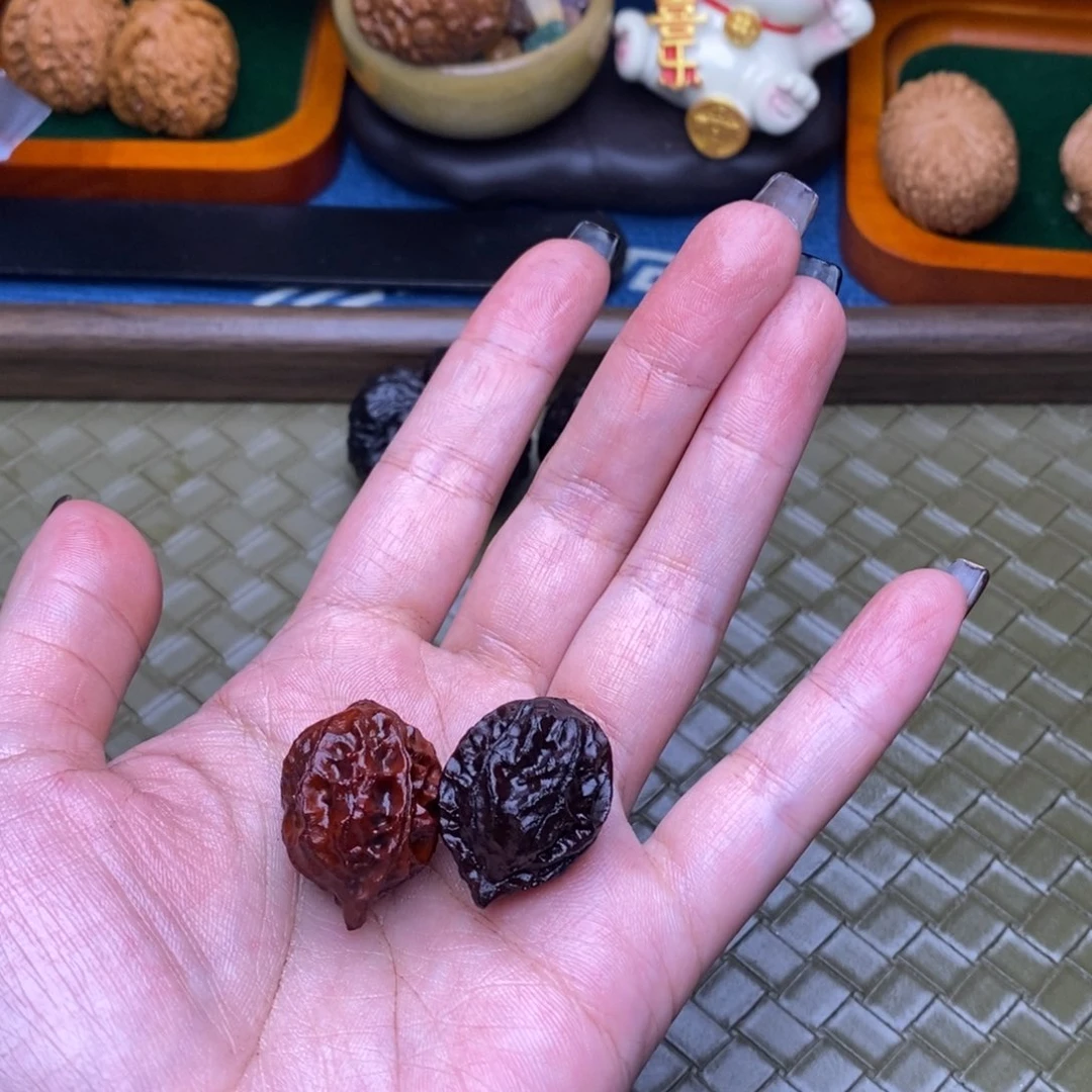 文玩核桃吊坠小手捻