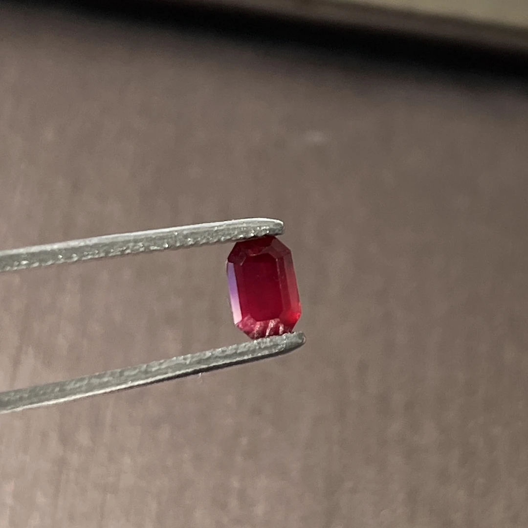 【伟伟鉴定】天然无烧红宝石 鸽血红立体切割戒面1.38ct/6/4/4（016）