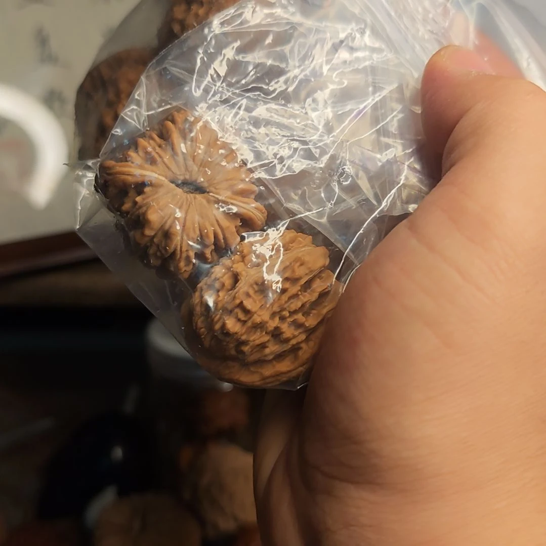 文玩核桃吊坠山西汉高楼