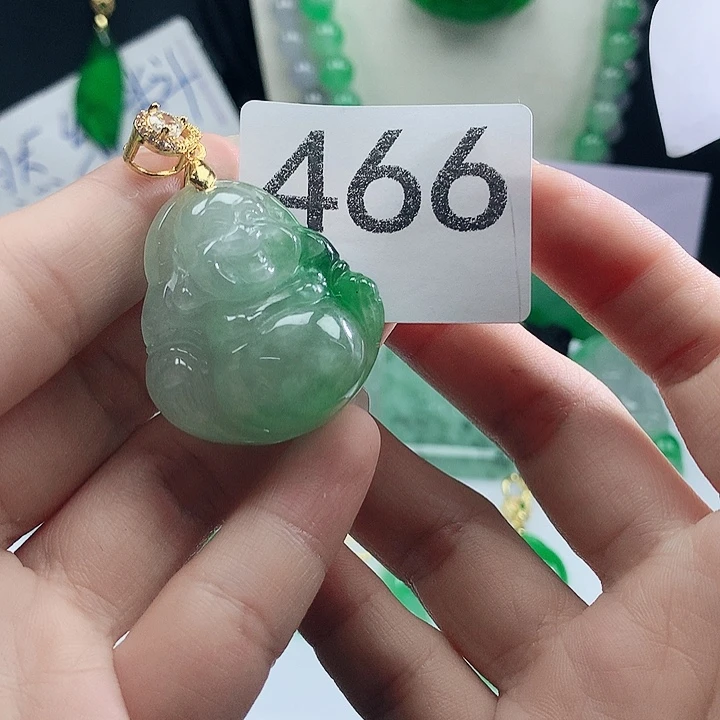 翡翠未镶嵌吊坠(赠链)