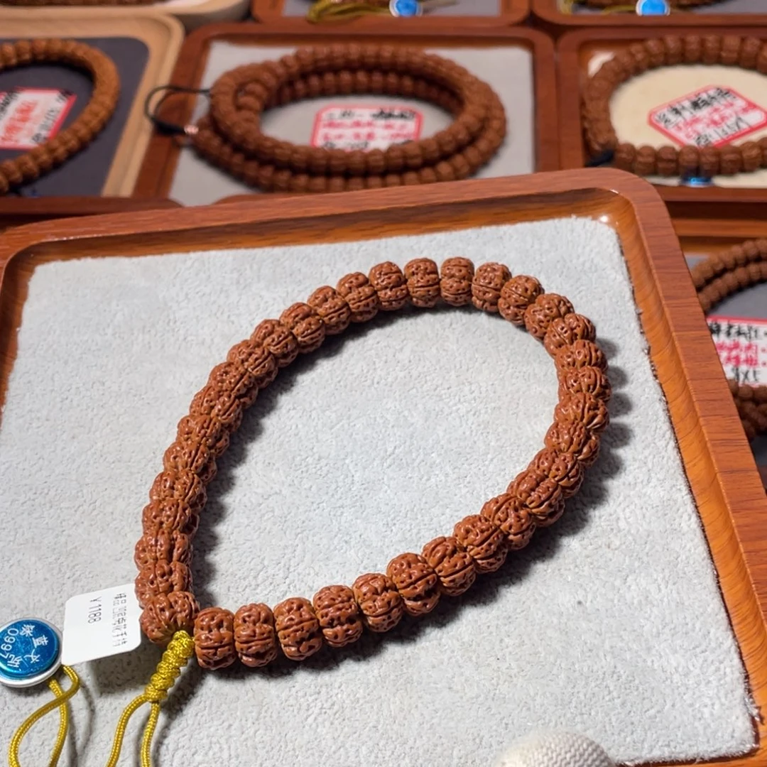 金刚菩提吊坠精品凹底梅花手持12