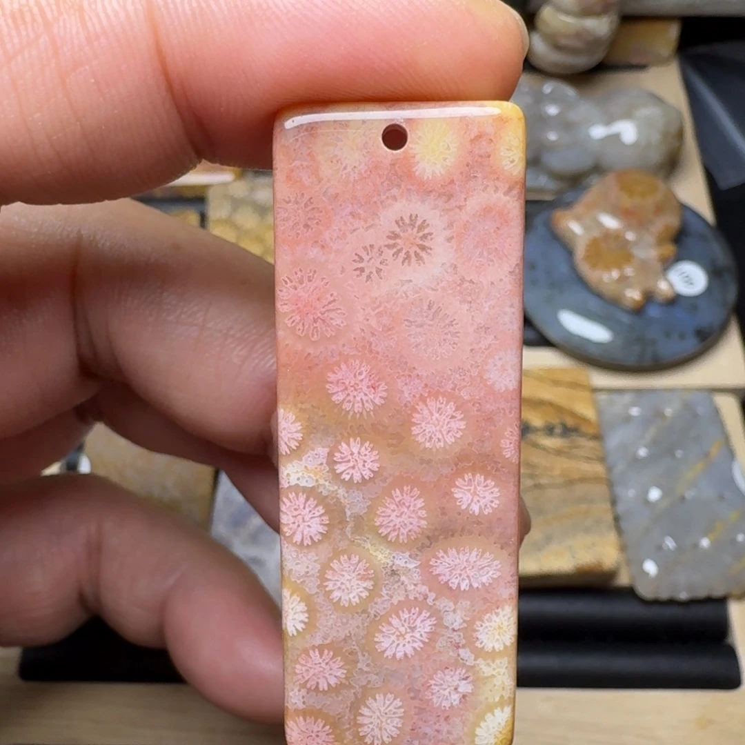 硅化玉未镶嵌纯天然色有机玉石保真色