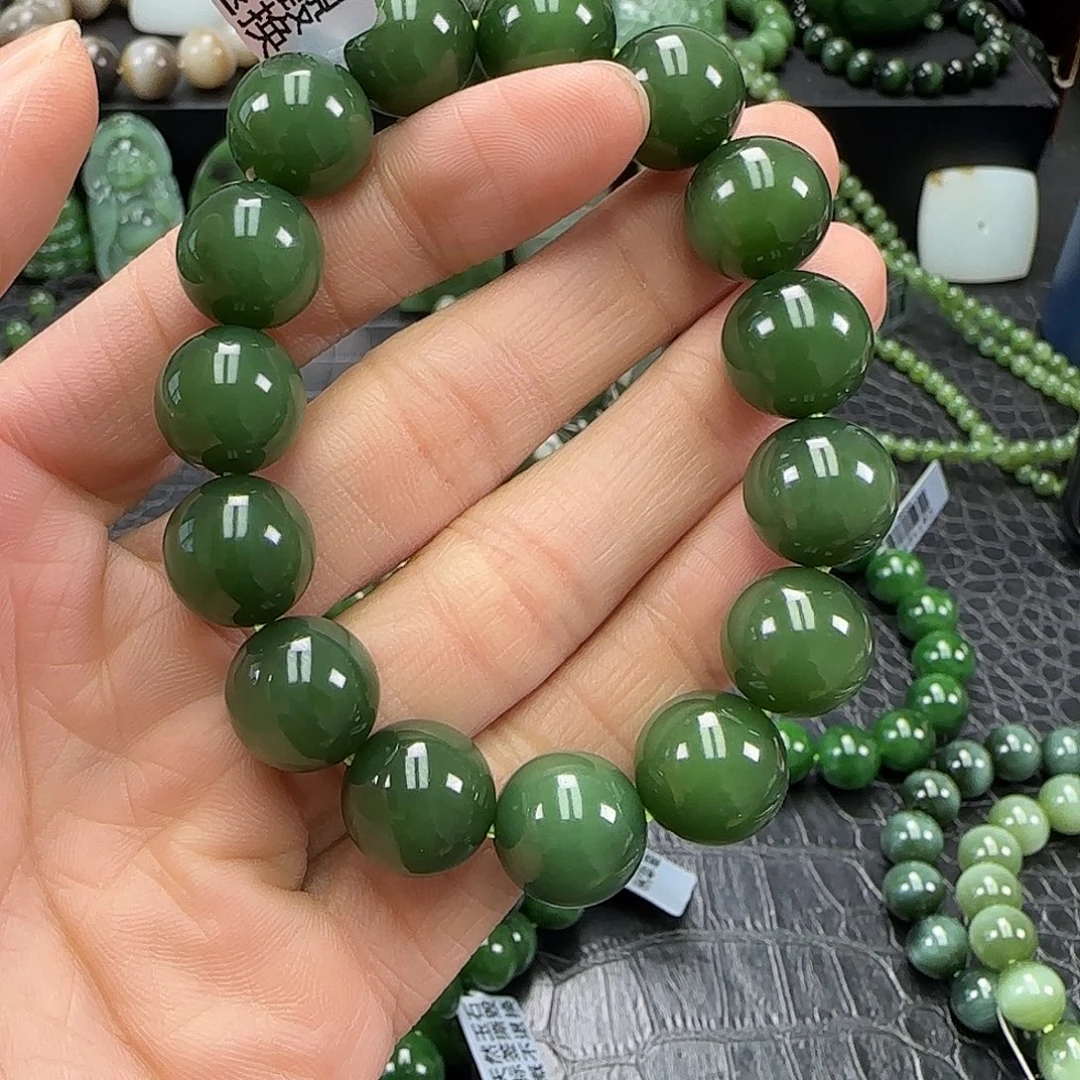 邓***生和田玉（碧玉）未镶嵌珠宝奇石