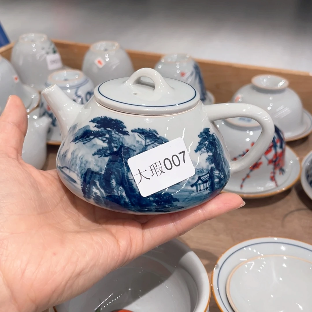 釉下彩纯手绘有瑕