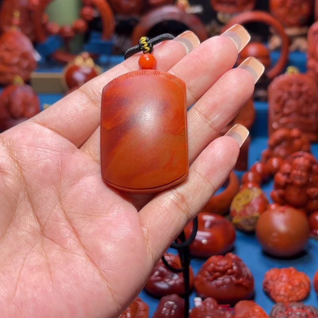 未镶嵌雕刻南红玛瑙