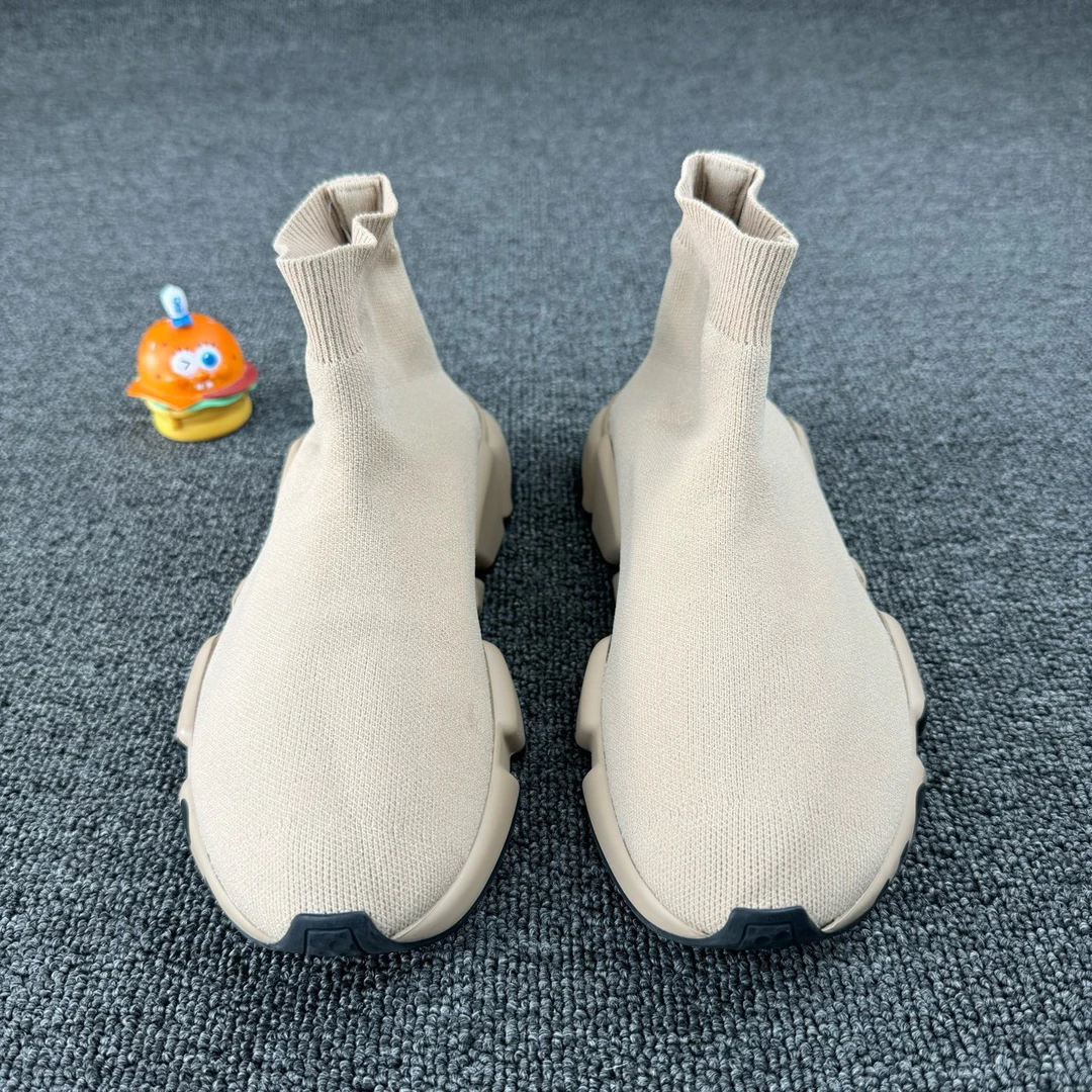 95新 Balenciaga/巴黎世家 款式：巴黎世家涂鸦袜子鞋 HB1026 37码