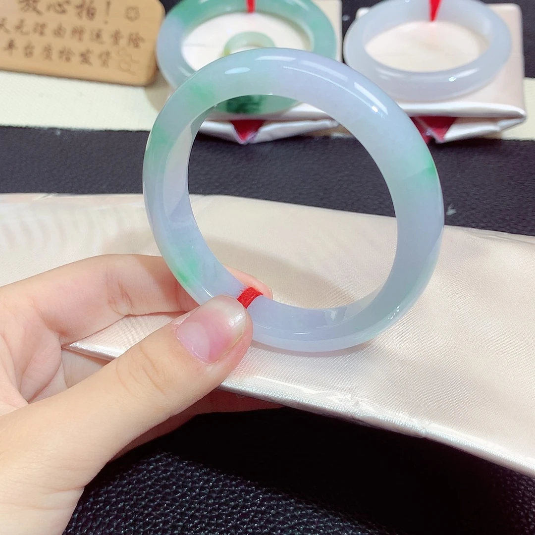 翡翠未镶嵌手镯1291