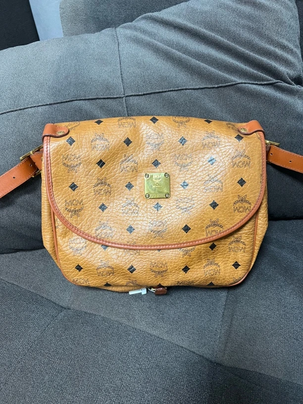 90新 MCM 兔兔奢G专属/MCM斜挎包/250306080