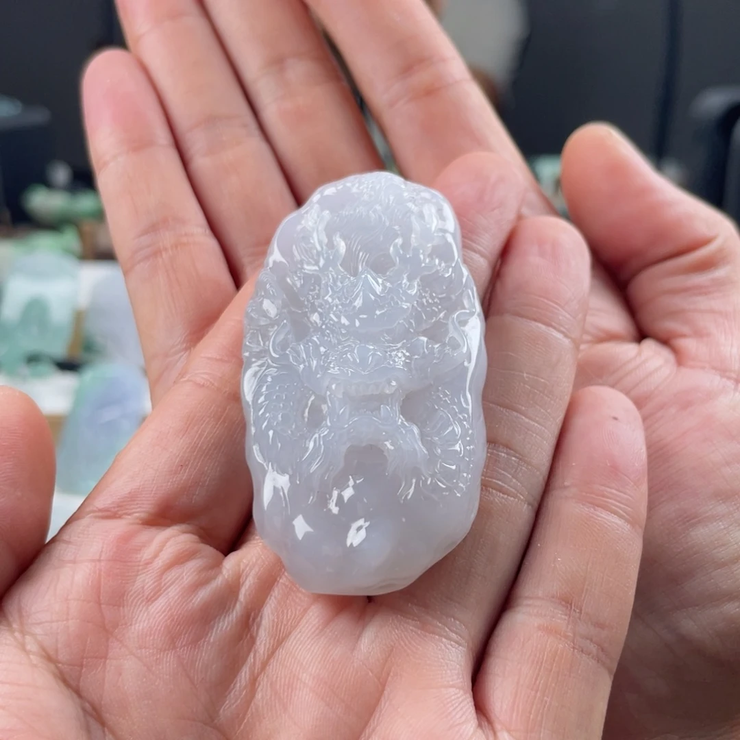 翡翠未镶嵌颈饰龙牌缅甸天然翡翠A货糯冰种胶块白月光