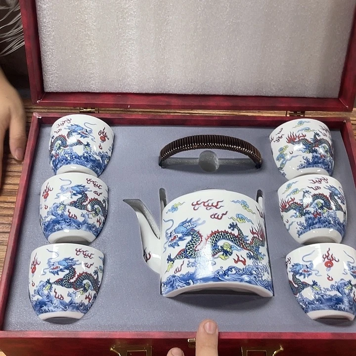 孤品茶具套装等。
