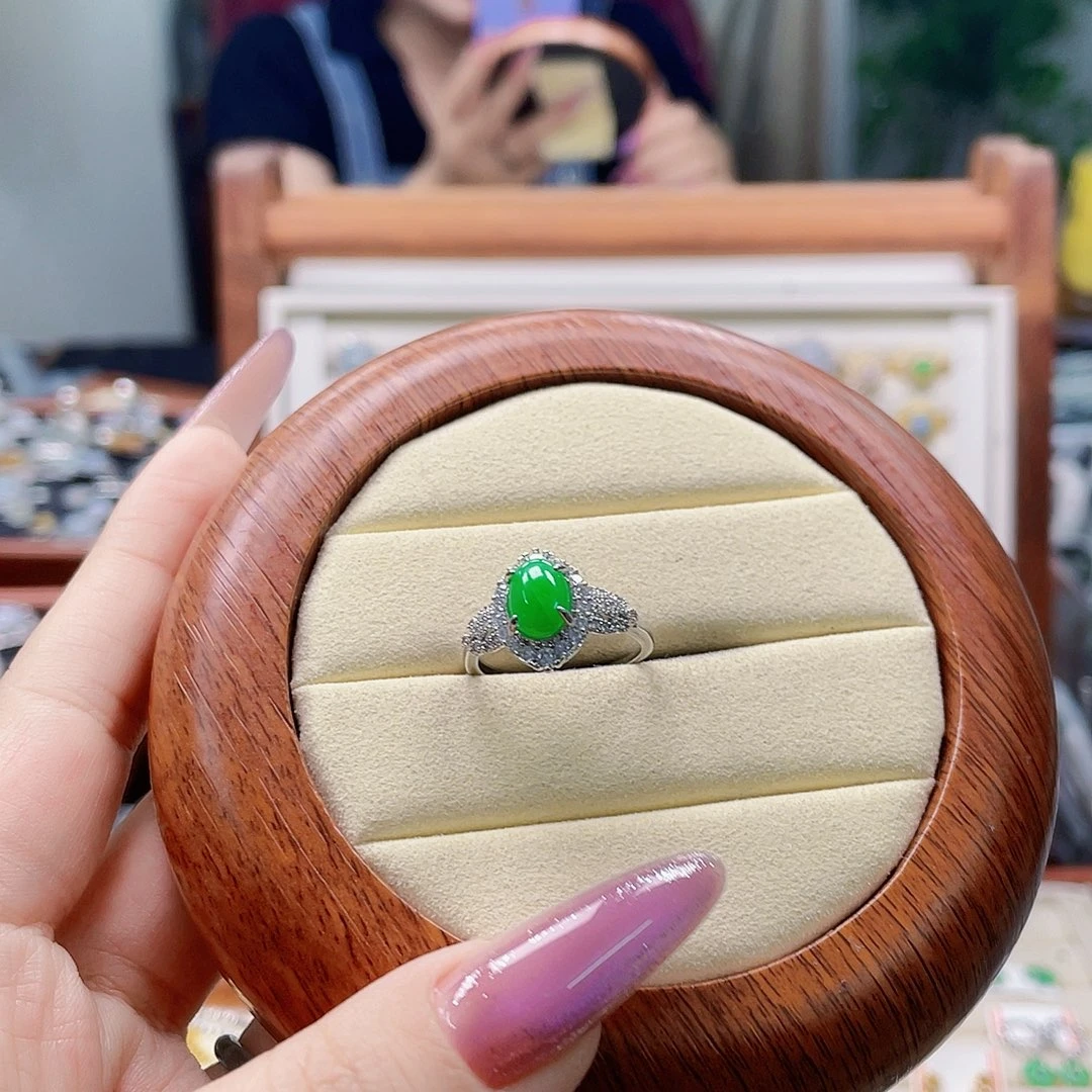 翡翠戒指未镶嵌天然翡翠Ａ货