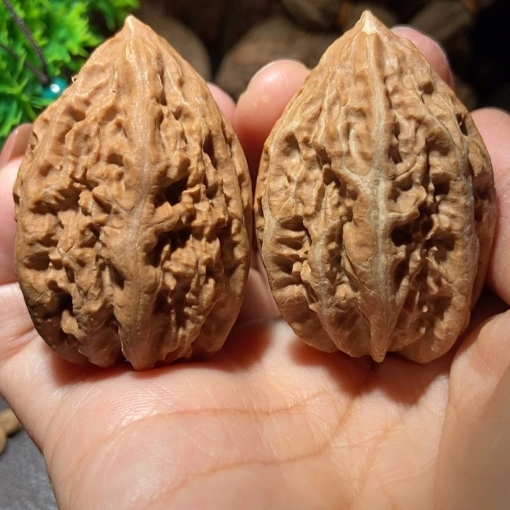 把件文玩核桃东北楸子小雪51