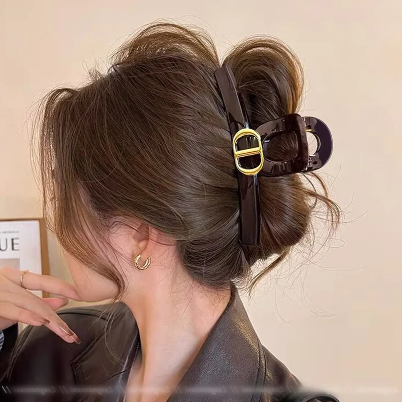 棕色金标大号抓夹女高级感鲨鱼夹2025新款发夹子后脑勺显发量发饰