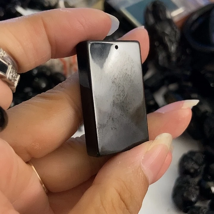 来***录翡翠未镶嵌颈饰墨翠