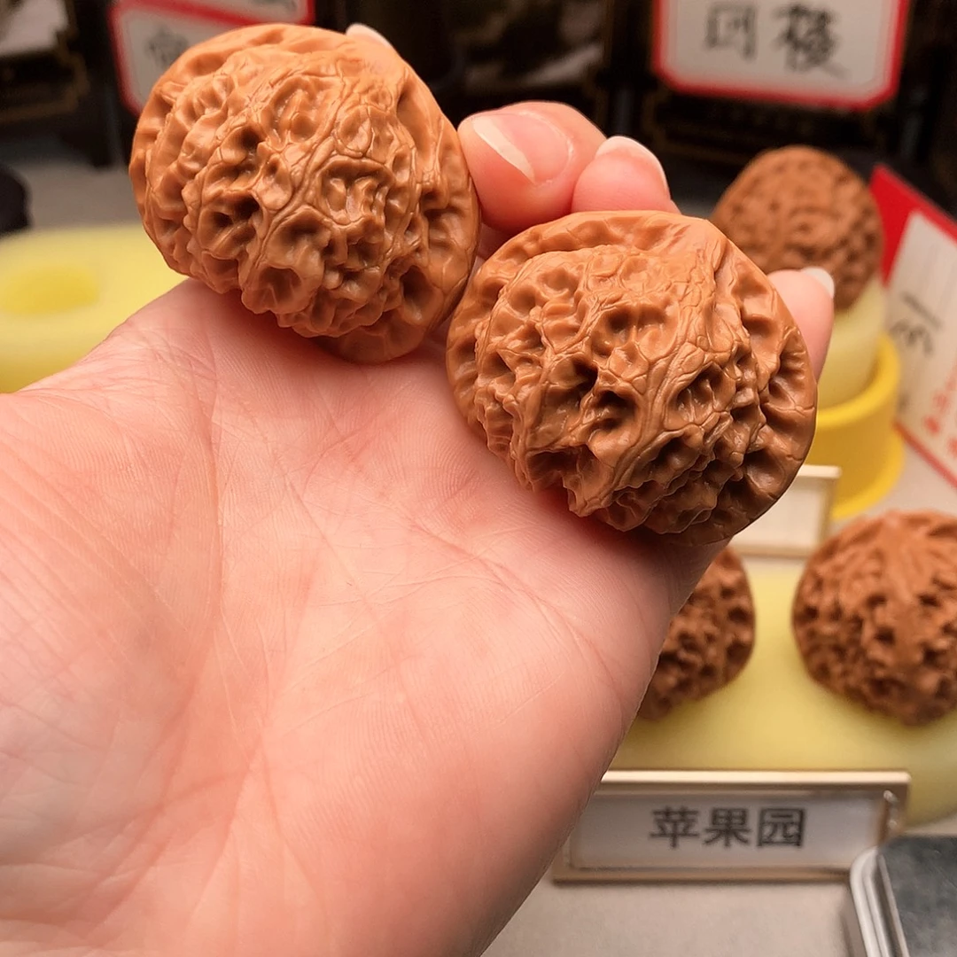 文玩核桃吊坠42尺宫灯253号