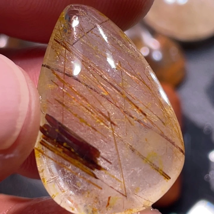 L***C未镶嵌颈饰发晶钛晶