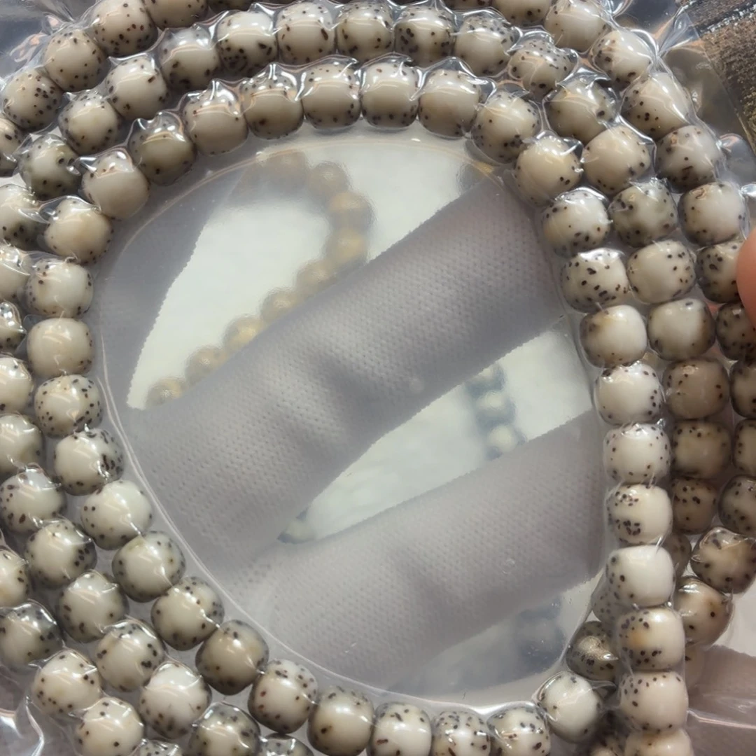 手串星月菩提绿包白76河豚