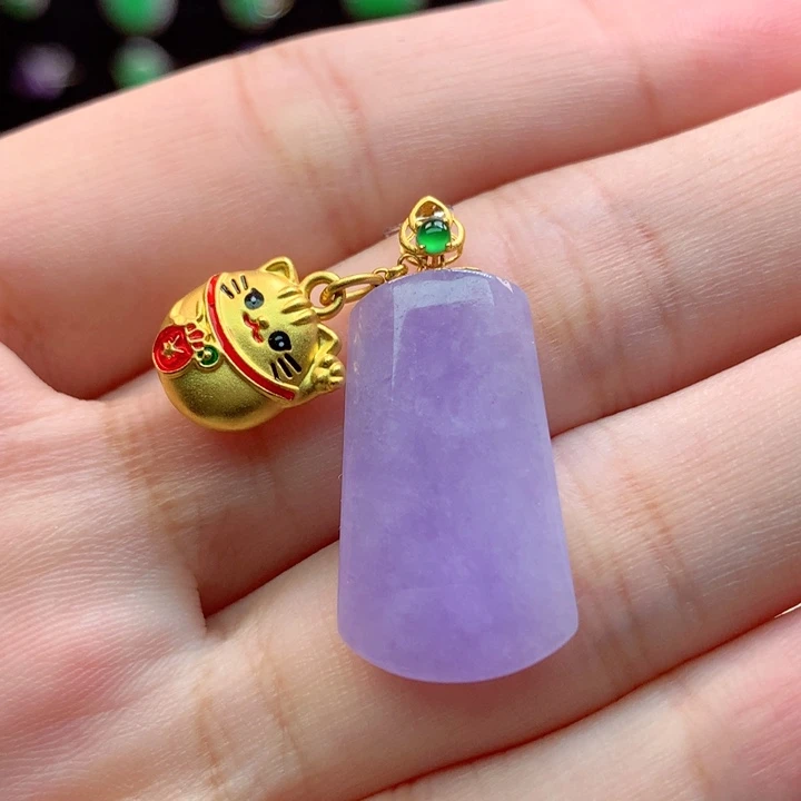 翡翠18K金镶嵌颈饰翡翠