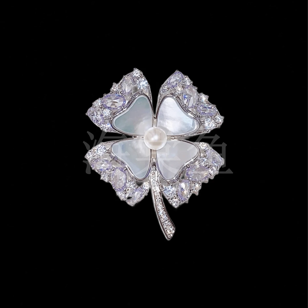 铜合金贝壳胸针 时尚气质百搭浅紫白贝四叶草胸针6396