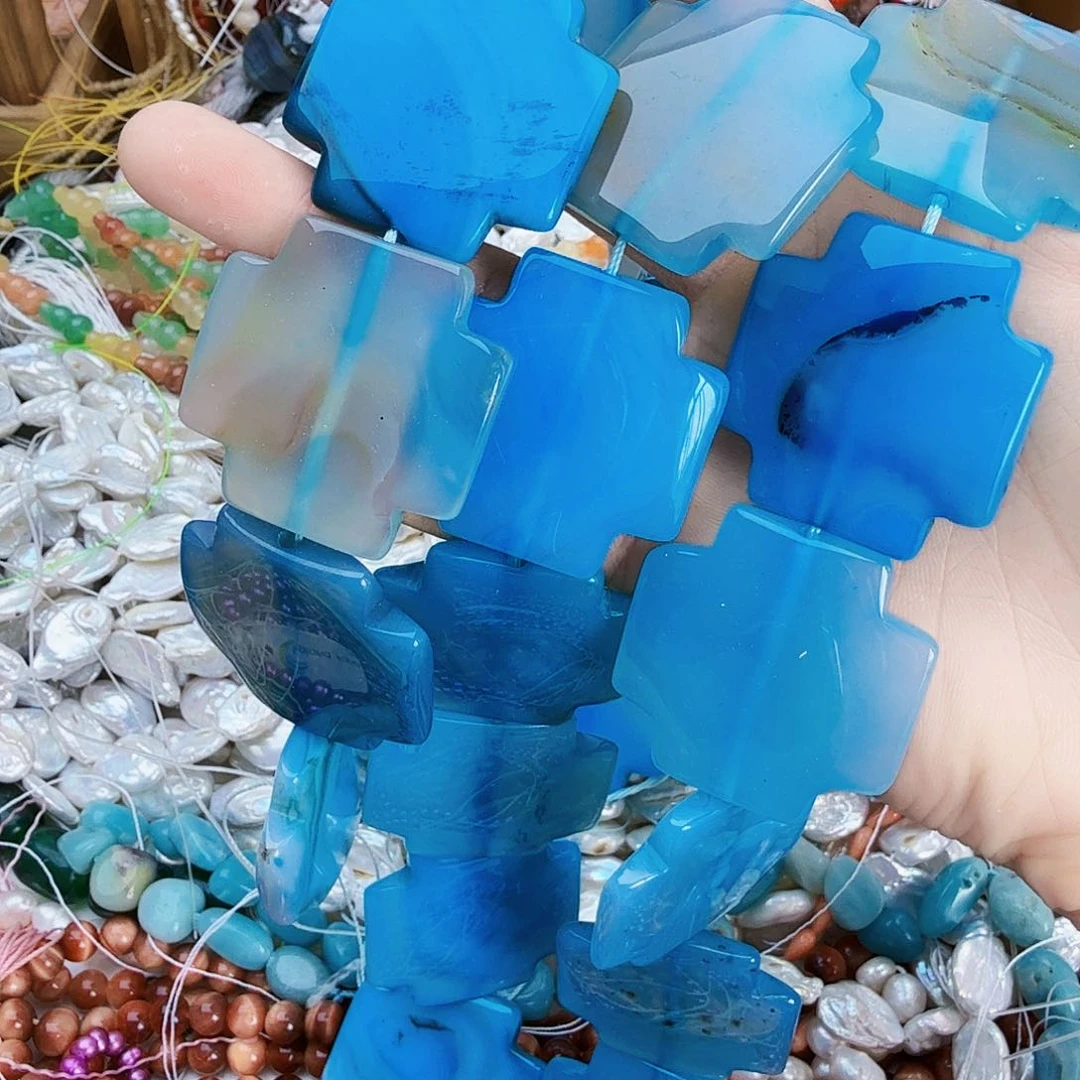 合金玛瑙/玉髓珠宝奇石蓝玛瑙1条卡39