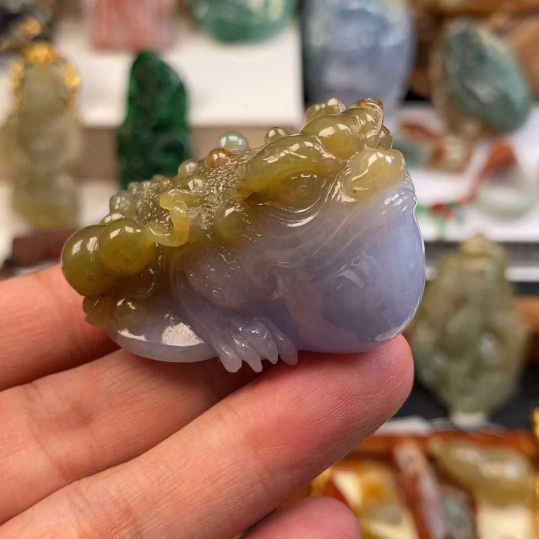 颈饰未镶嵌翡翠缅甸天然翡翠金蟾