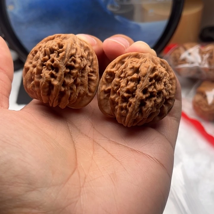 赵***宽文玩核桃吊坠四座楼