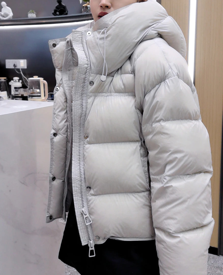 90鸭绒云感泡芙气质短款加厚保暖时尚连帽羽绒服YN