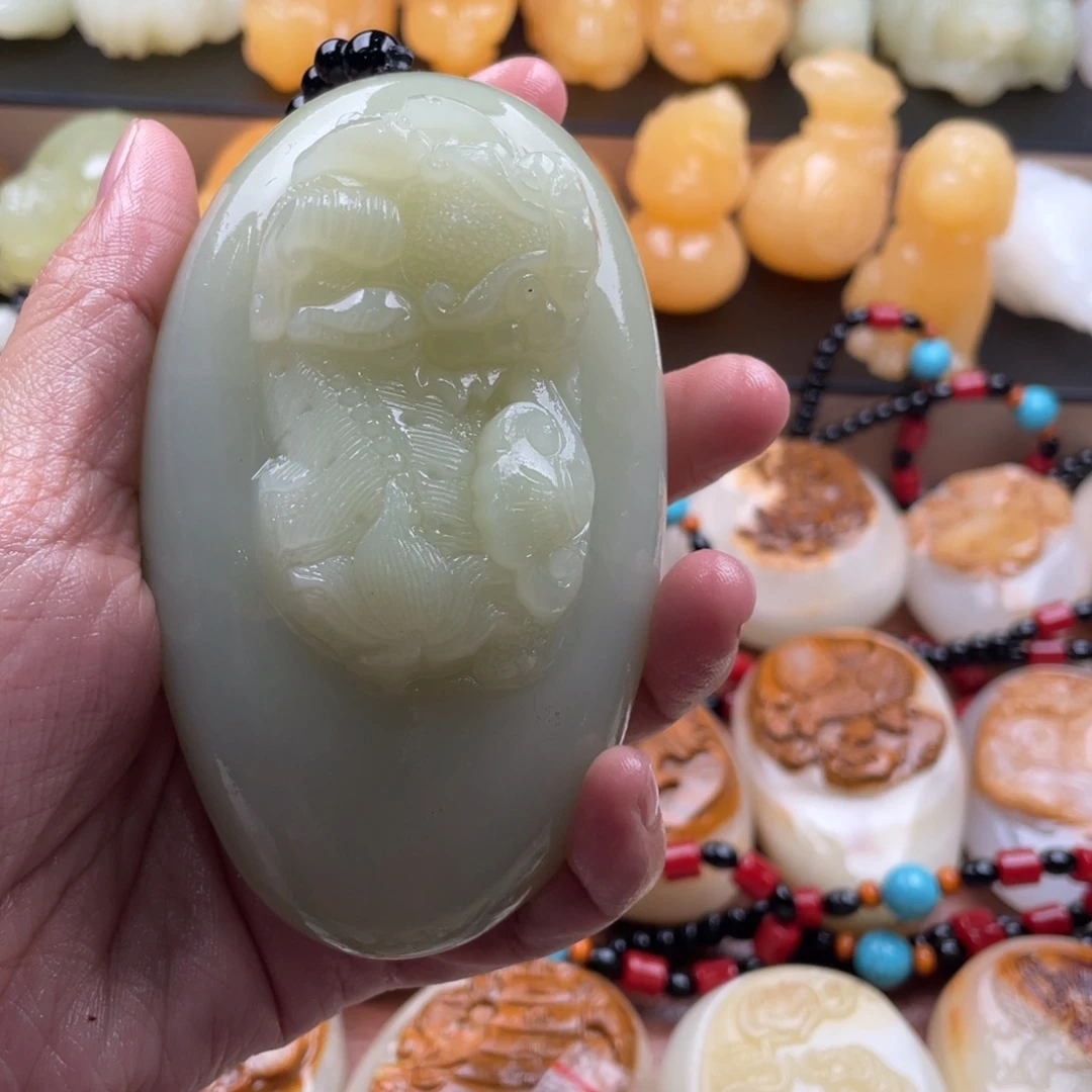 一***风石材天然古青石手把件