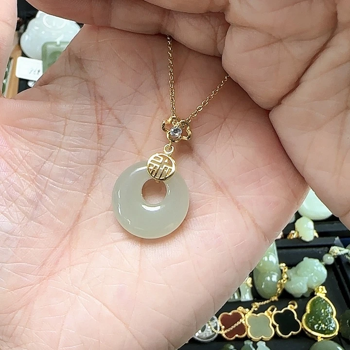 和田玉银S925镶嵌吊坠(赠链)