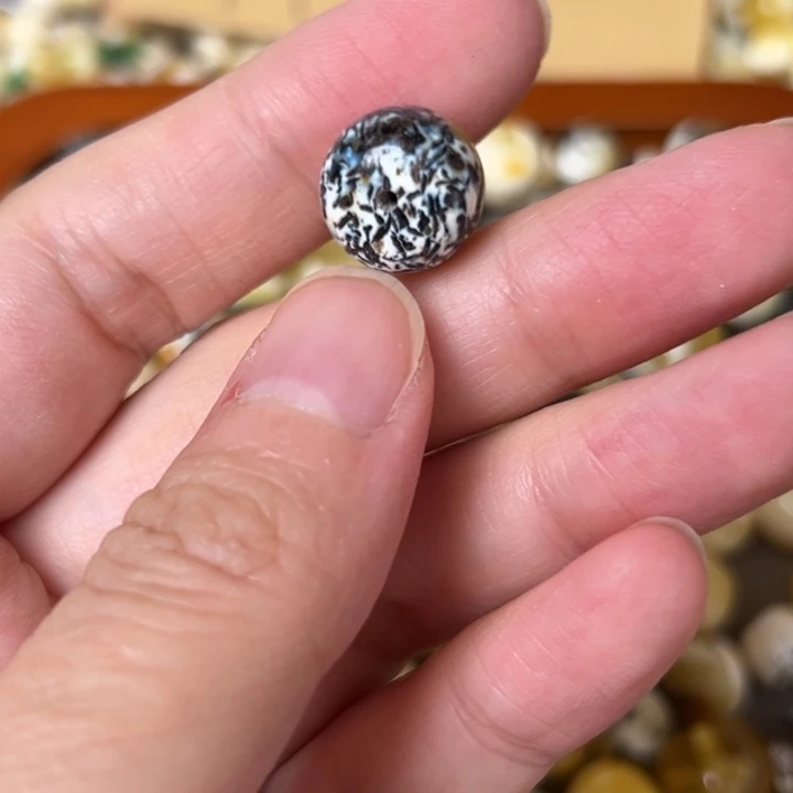 蜜蜡未镶嵌裸石12.6mm一个