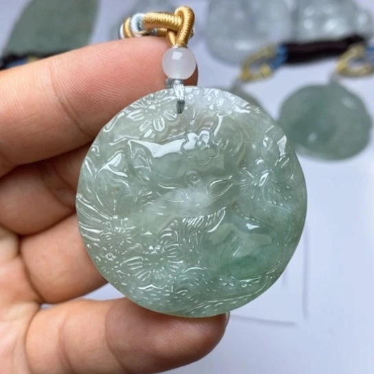 颈饰未镶嵌翡翠翡翠