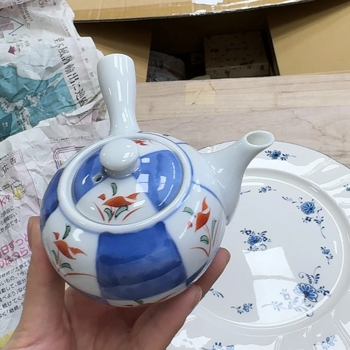 星*瓷器。
