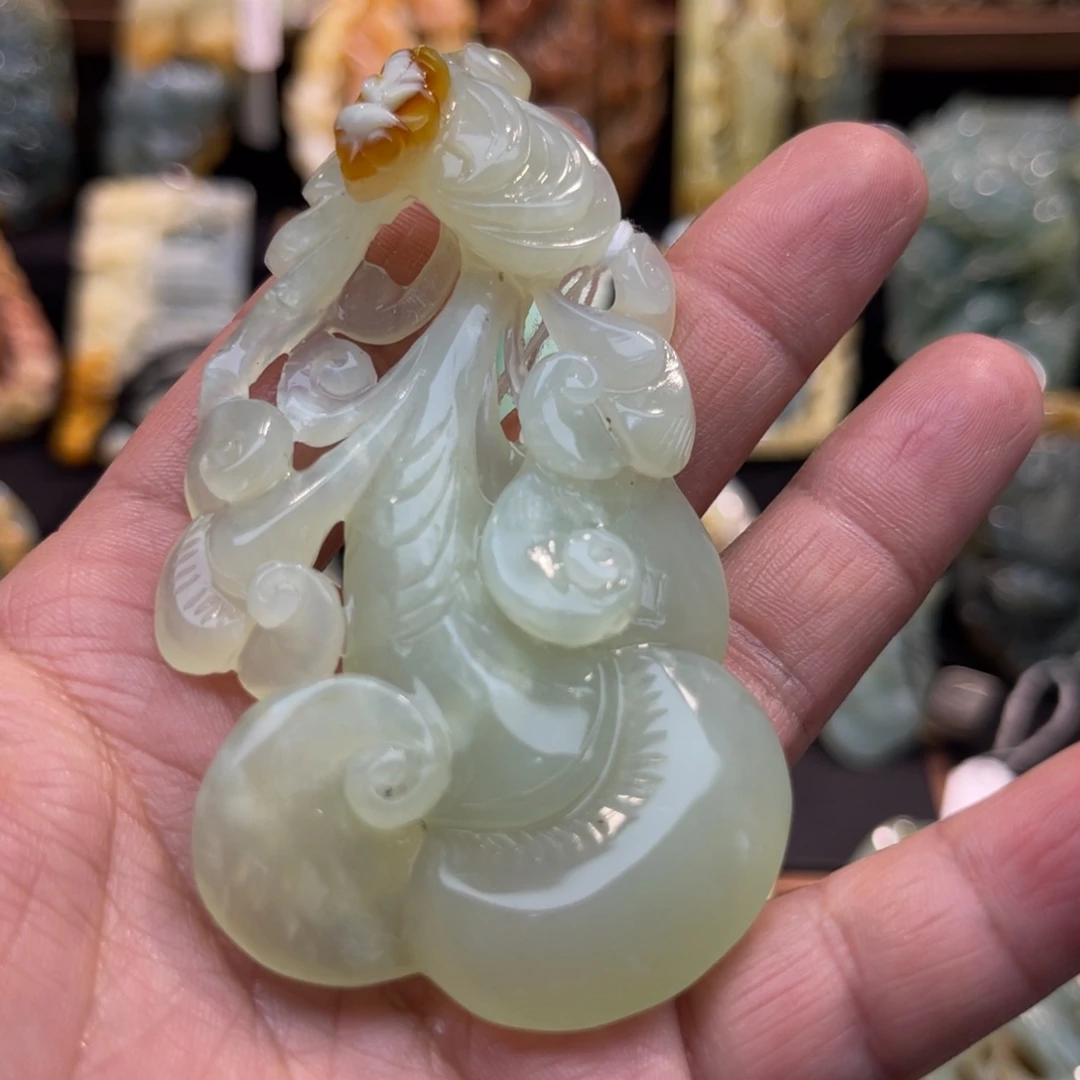 蛇纹石玉未镶嵌吊坠(赠链)