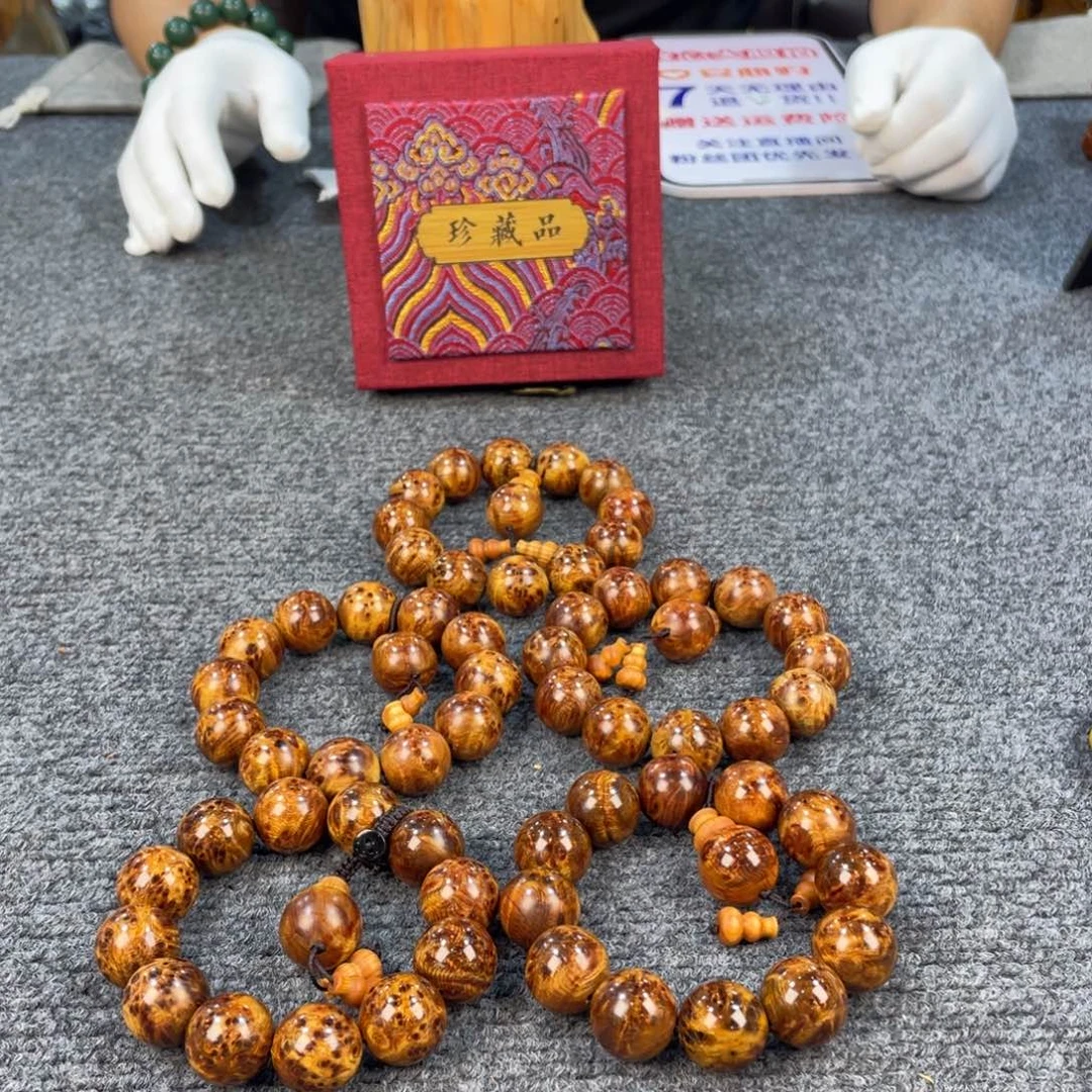 柏木（崖柏）神品中神品，2.0阴沉绿底双面爆满留疤，极其稀缺