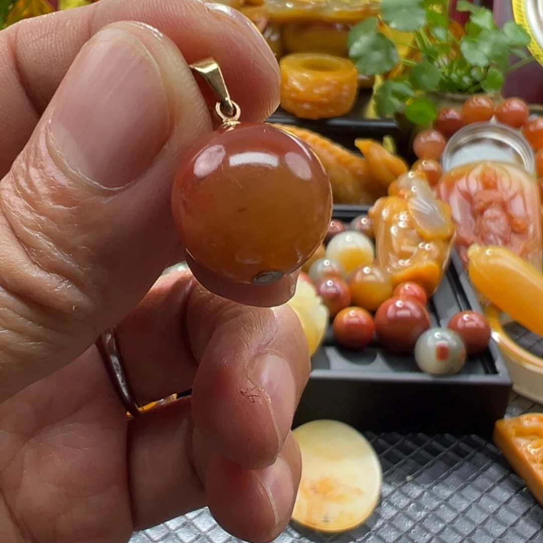 石英质玉未镶嵌颈饰