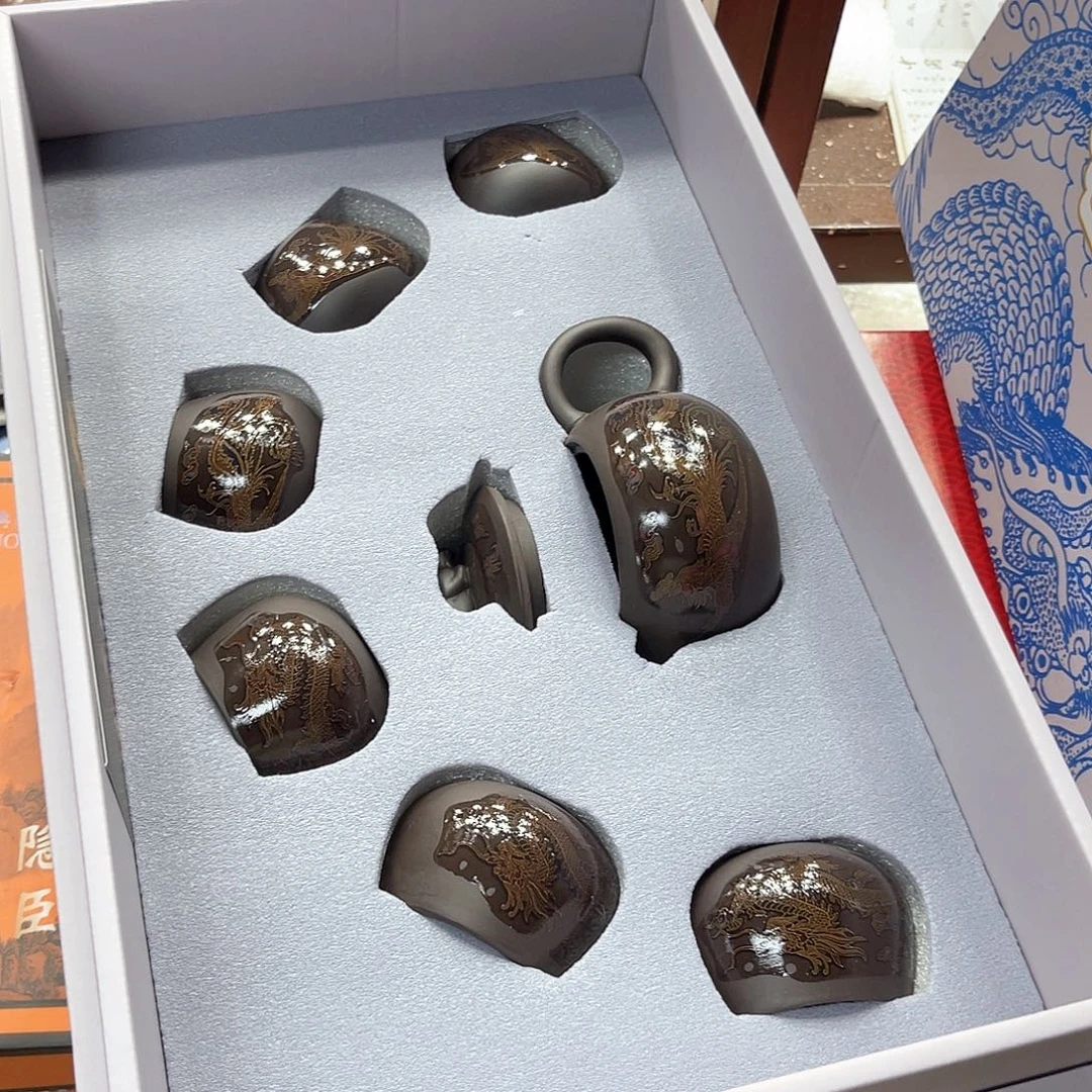 孤品茶具套装等。