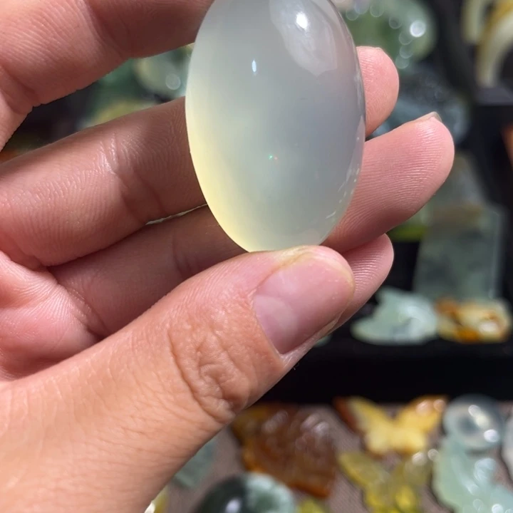 合金蛇纹石玉颈饰