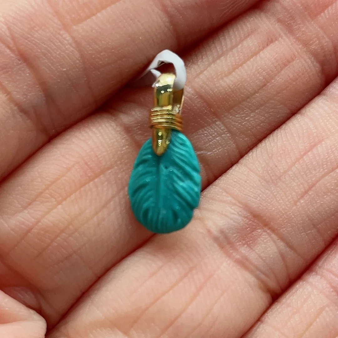 绿松石颈饰未镶嵌