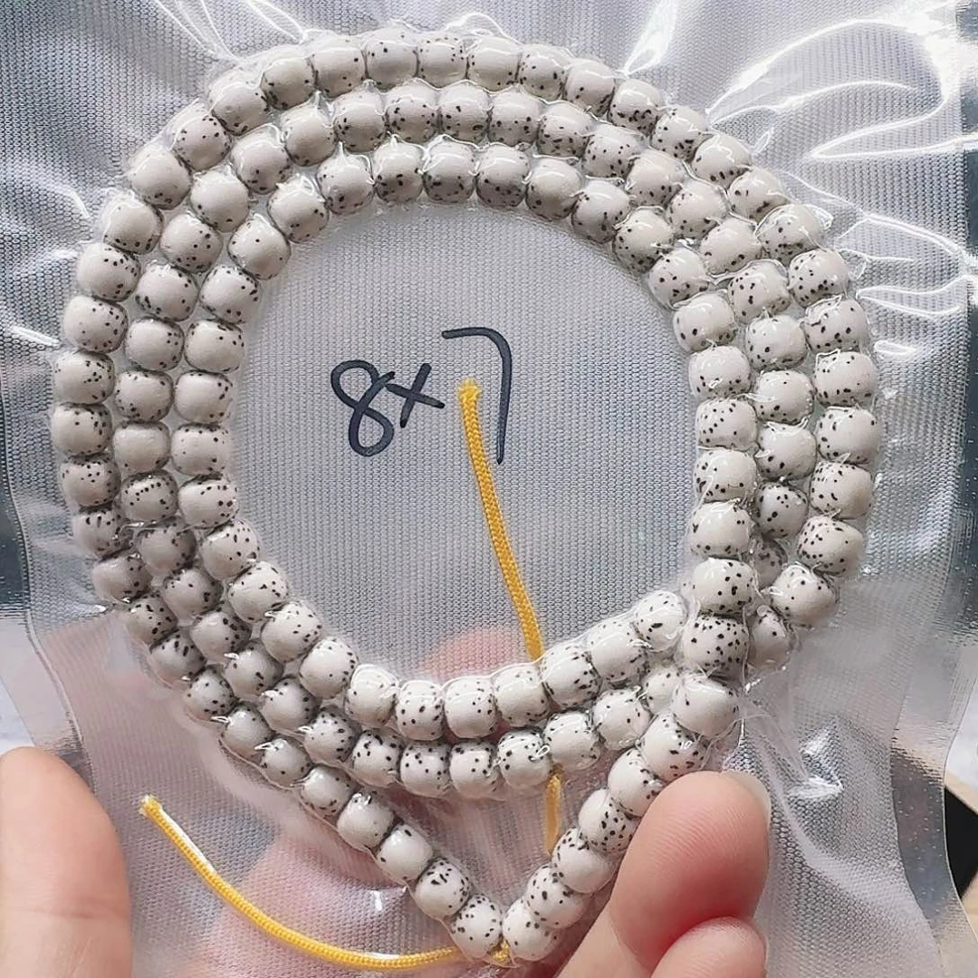 星月菩提吊坠霏****？8.7河豚108