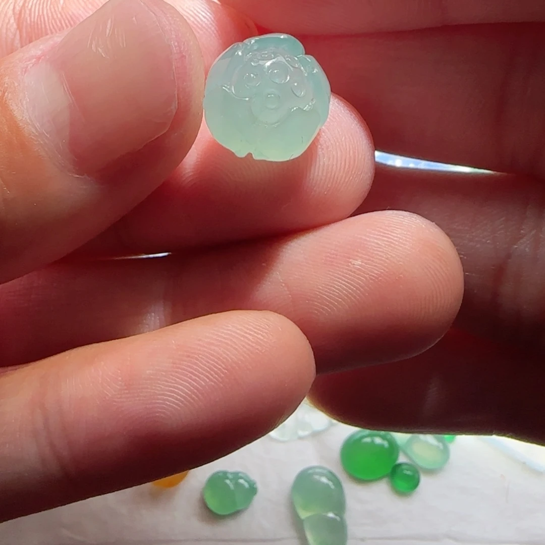 定制翡翠未镶嵌缅甸天然翡翠莲花