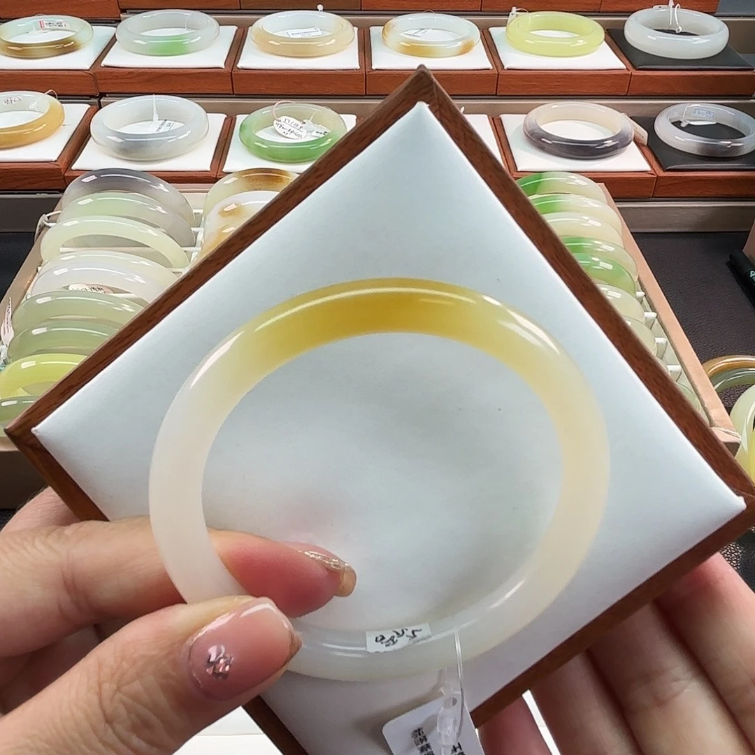 和田玉未镶嵌手镯55黄金蜜糖美人条