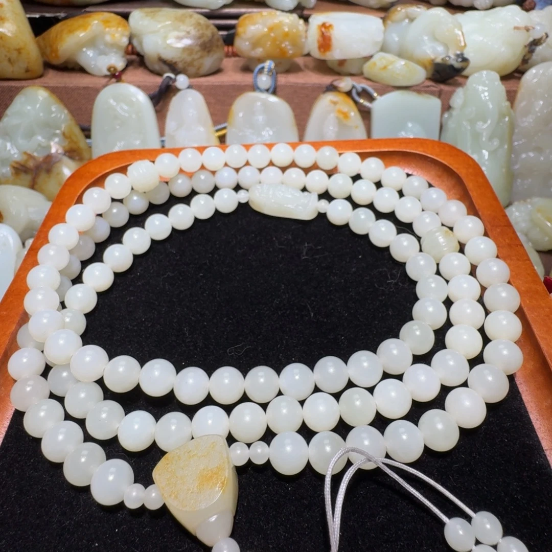 和田玉未镶嵌项链