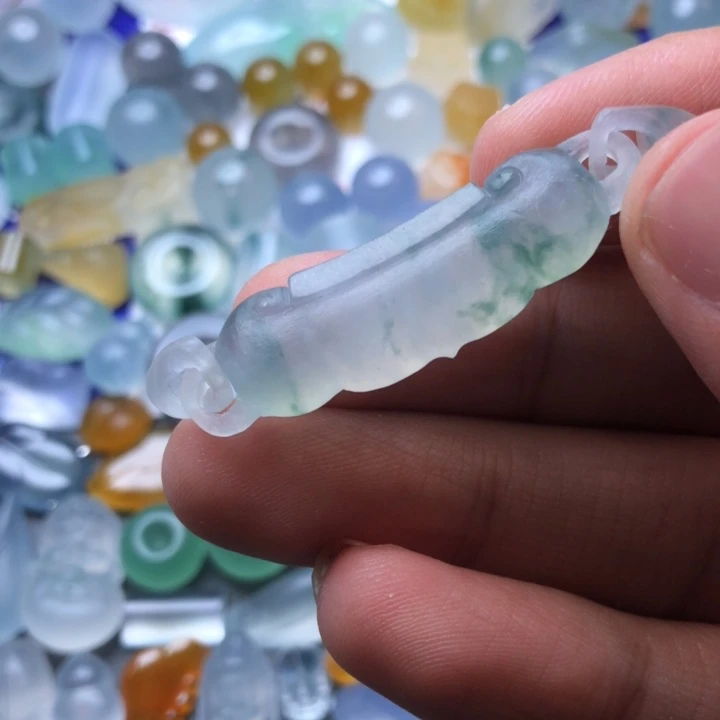 未镶嵌定制翡翠挂件