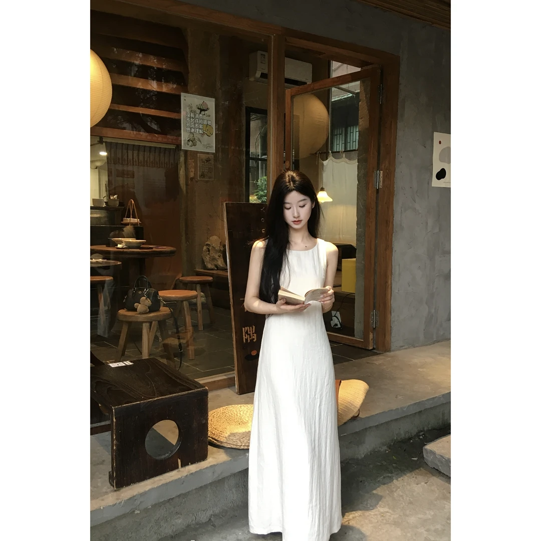 W51【淡人美学】夏季新款气质温柔挂脖纯色优雅背心长裙连衣裙