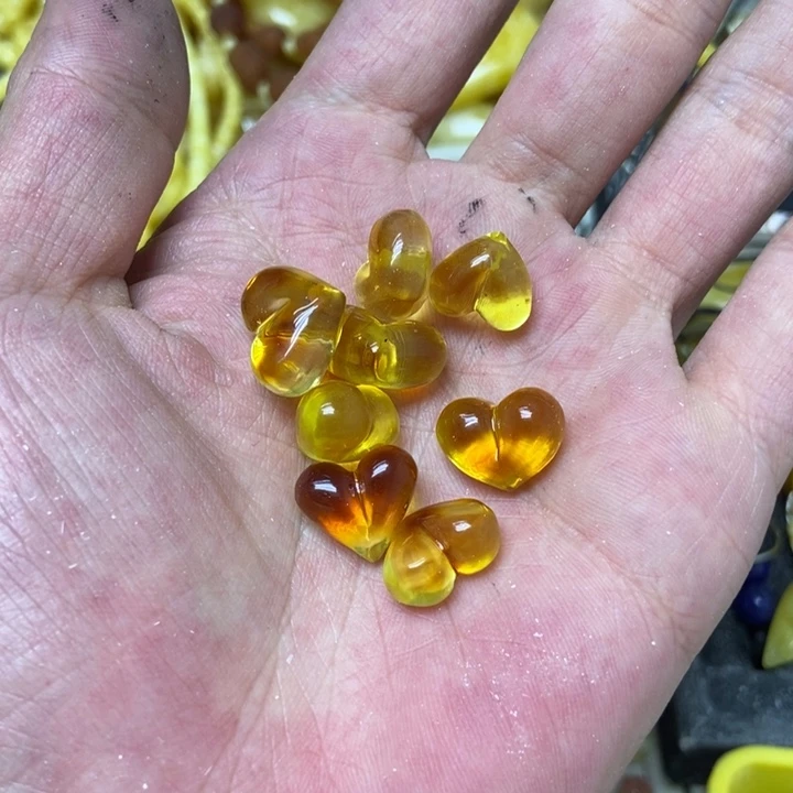 未镶嵌蜜蜡裸石多样性发货其一