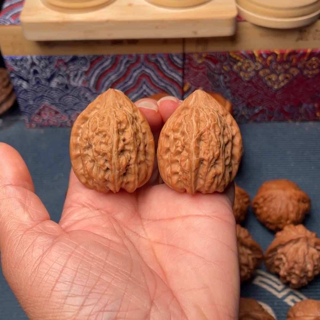 文玩核桃把件36赤龙鸡心