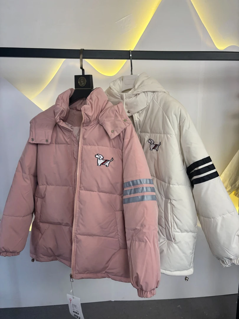 编码（800-900）棉服冬季女款全新、无暇