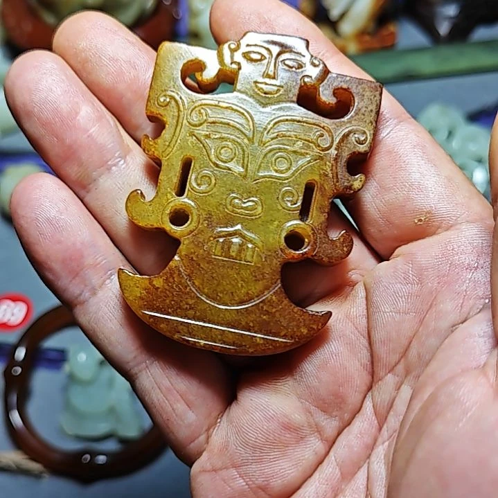 和田玉未镶嵌颈饰悠*