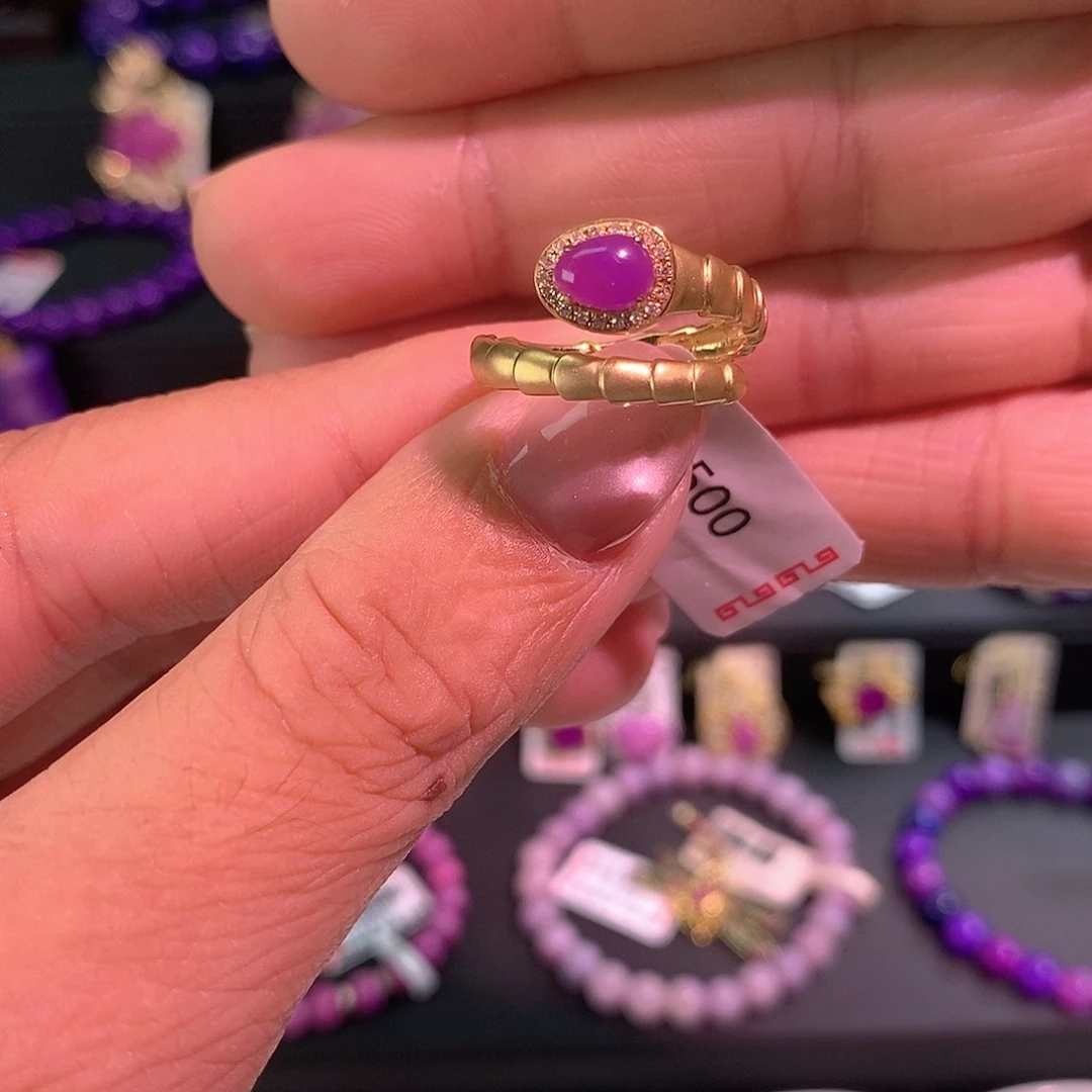 苏纪石（舒俱来）18K金镶嵌戒指